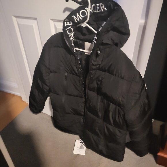 Moncler puffer coat - Picture 2 of 7